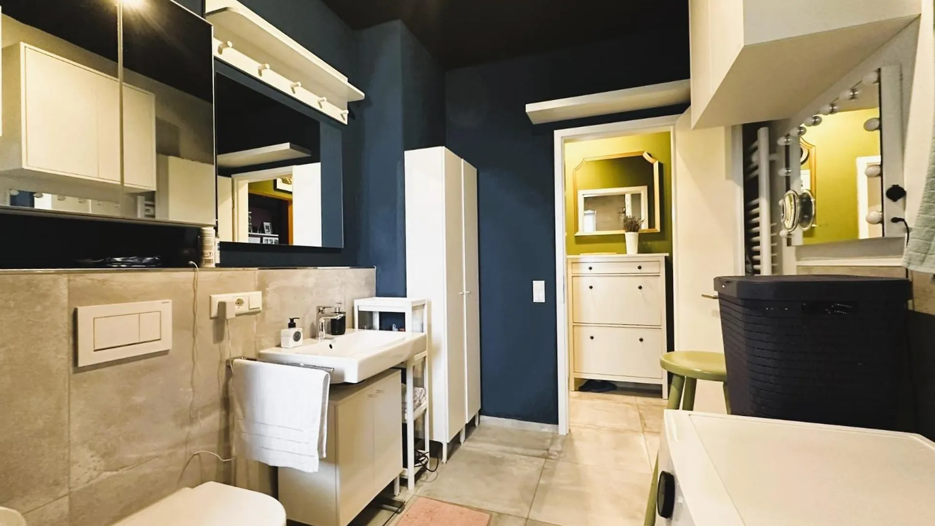 5 Min Walk From The Oktoberfest - Entire Apartment ميونيخ 0*,  ألمانيا